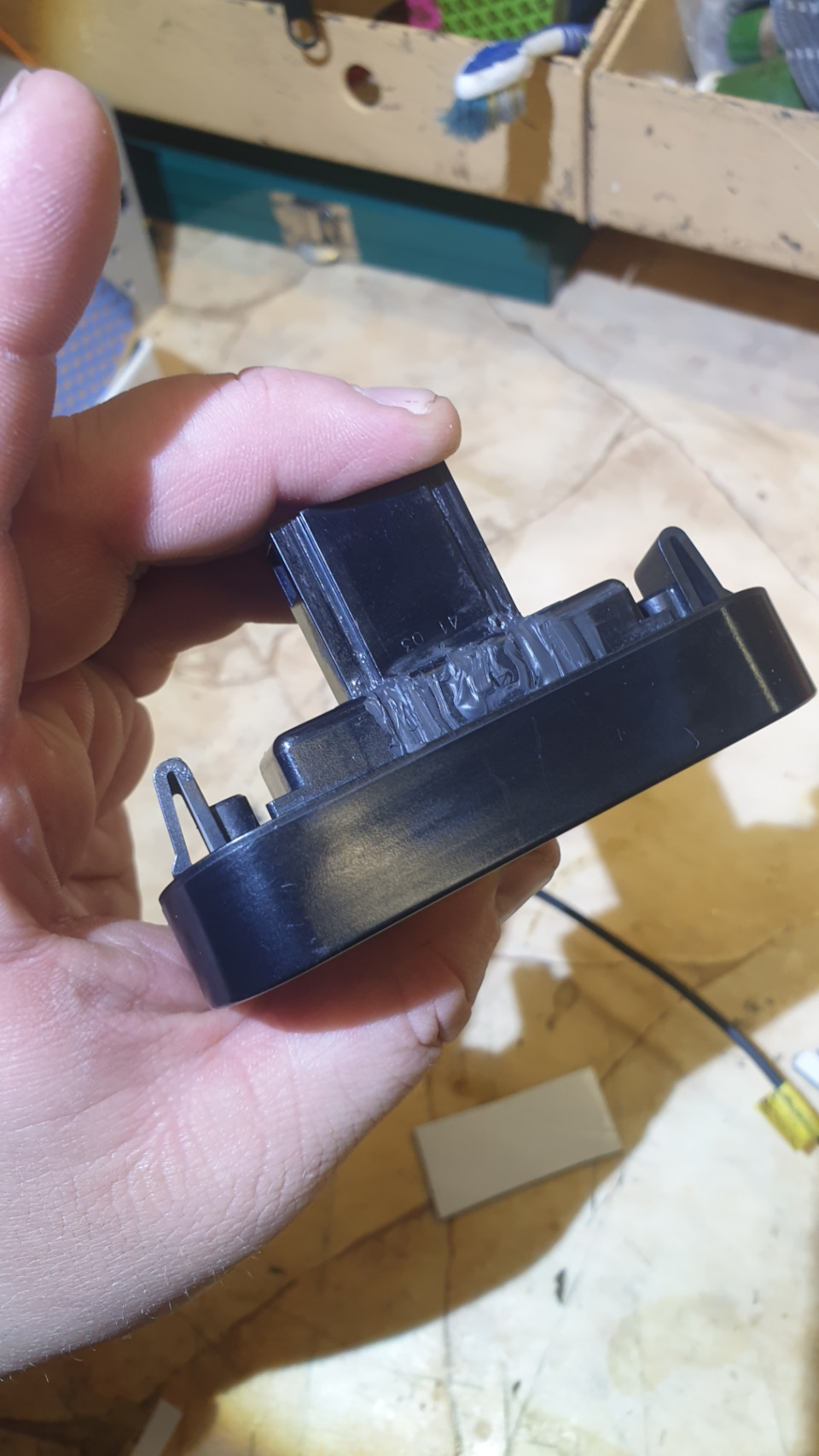 Залил герметиком, от пыли и влаги — Mercedes-Benz S-Class (W220)