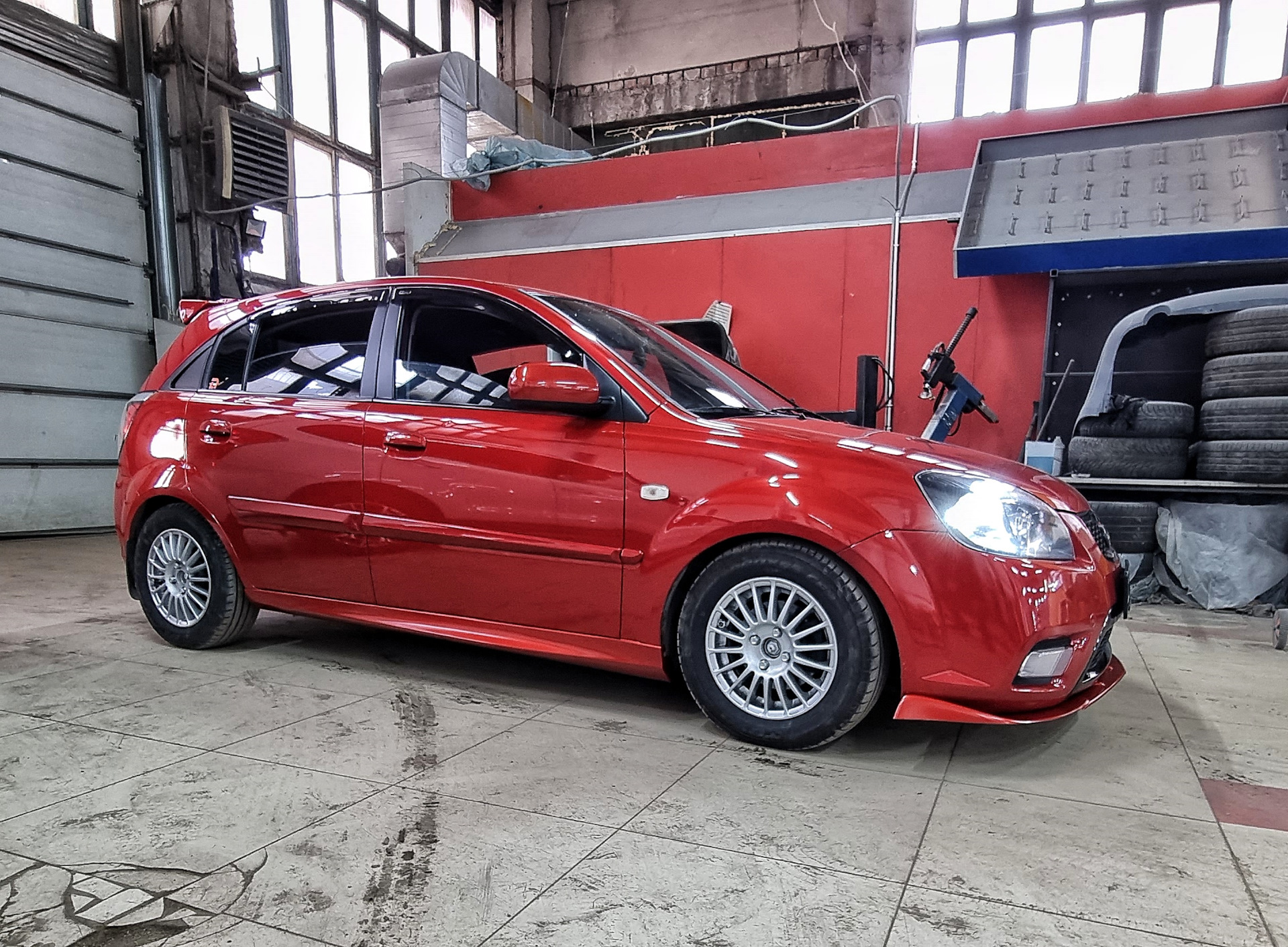 Пороги и сплиттер на рио — KIA Rio (2G), 1,4 л, 2011 года | тюнинг | DRIVE2