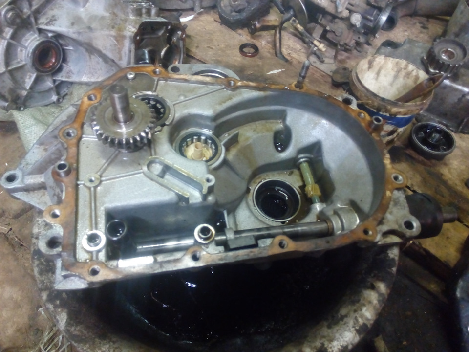 Замена лючка бензобака Пежо 206 — Peugeot 206, 1,4 л, 2008 года ...