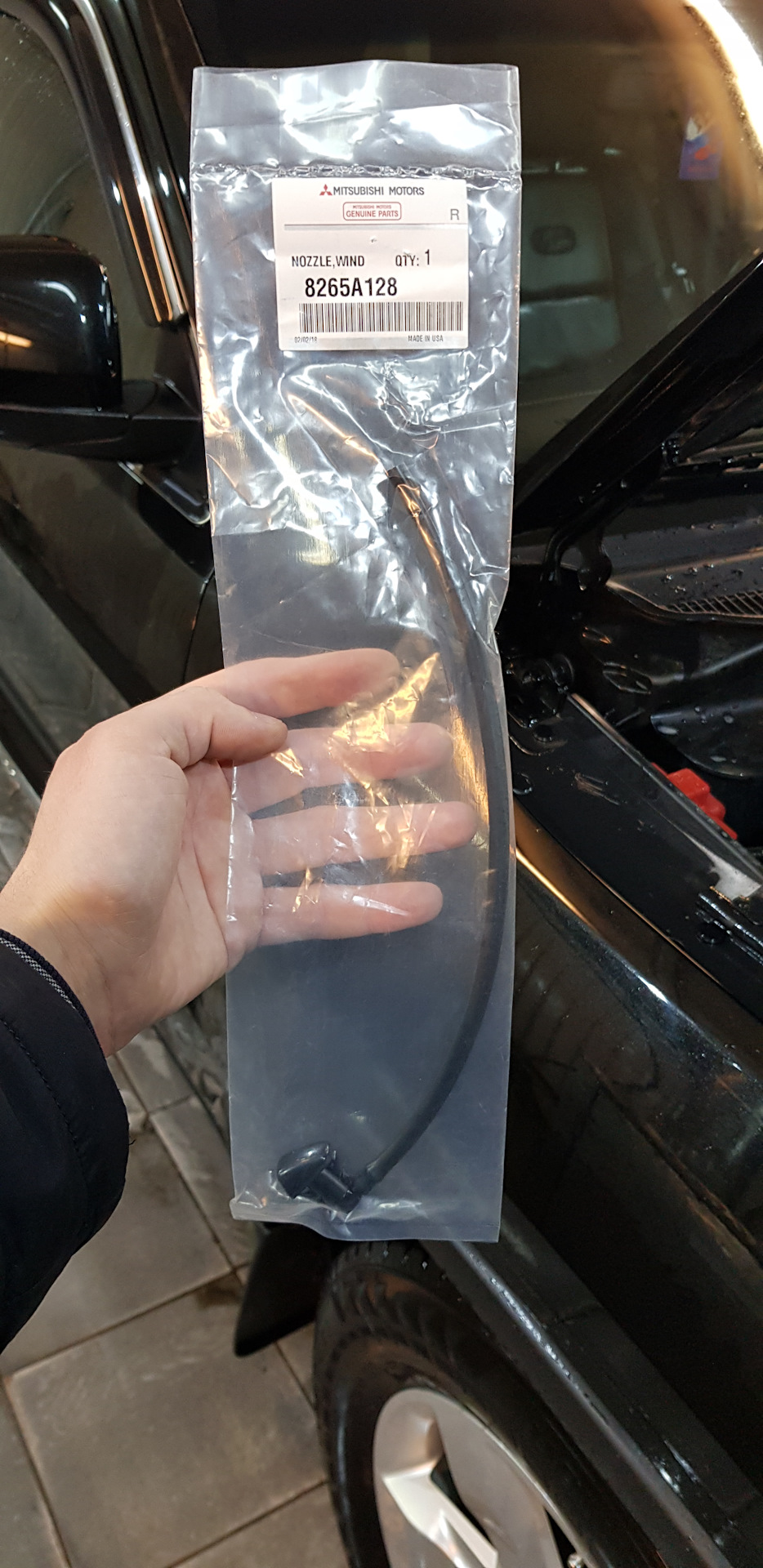 Фото в бортжурнале Jeep Grand Cherokee (WK2). Запчасти на фото: 8265A128