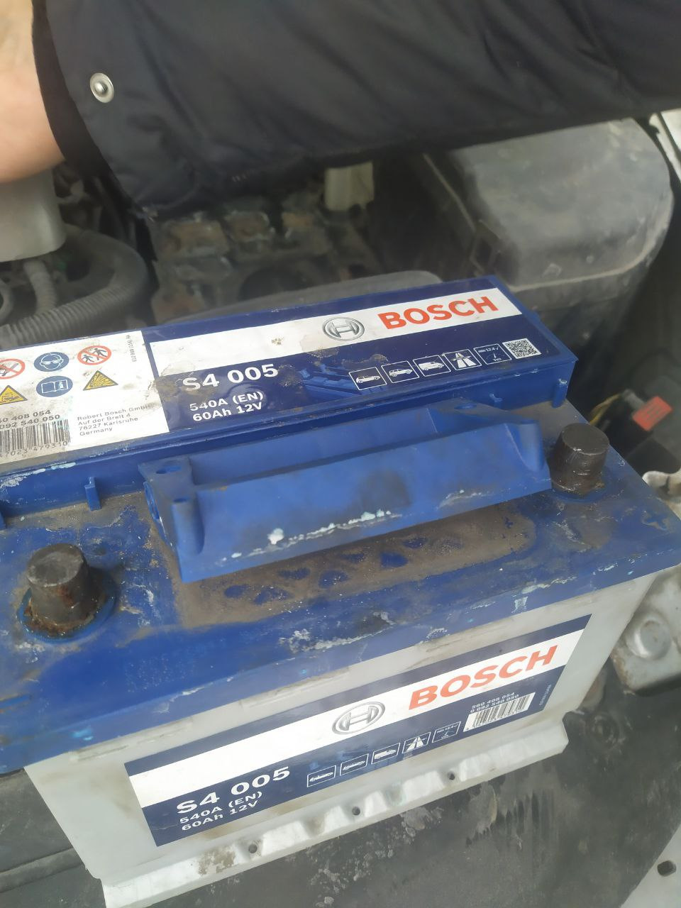 Профилактика аккумулятора — Peugeot 307, 2 л, 2003 года | своими руками ...