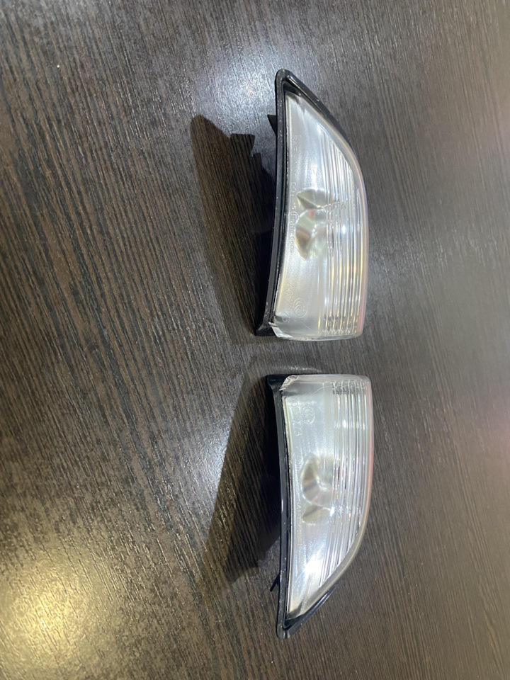 Повторители поворотов Вольво хс60 на Volvo XC60 (1G). Б/у | 4 000 ₽ в ...