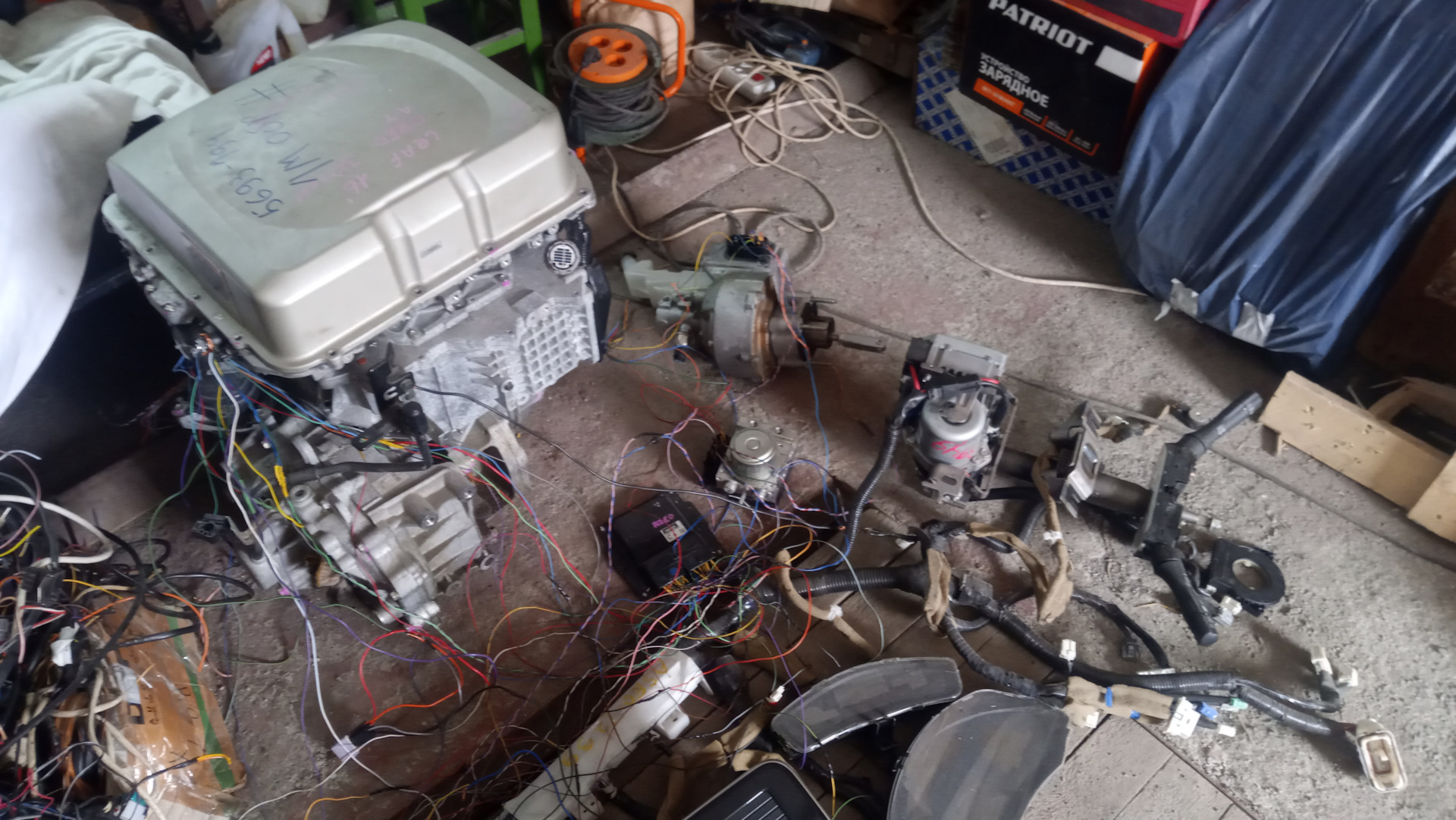 Первая попытка запуска двигателя Nissan Leaf EM57 — Opel Tigra, 1,4 л ...