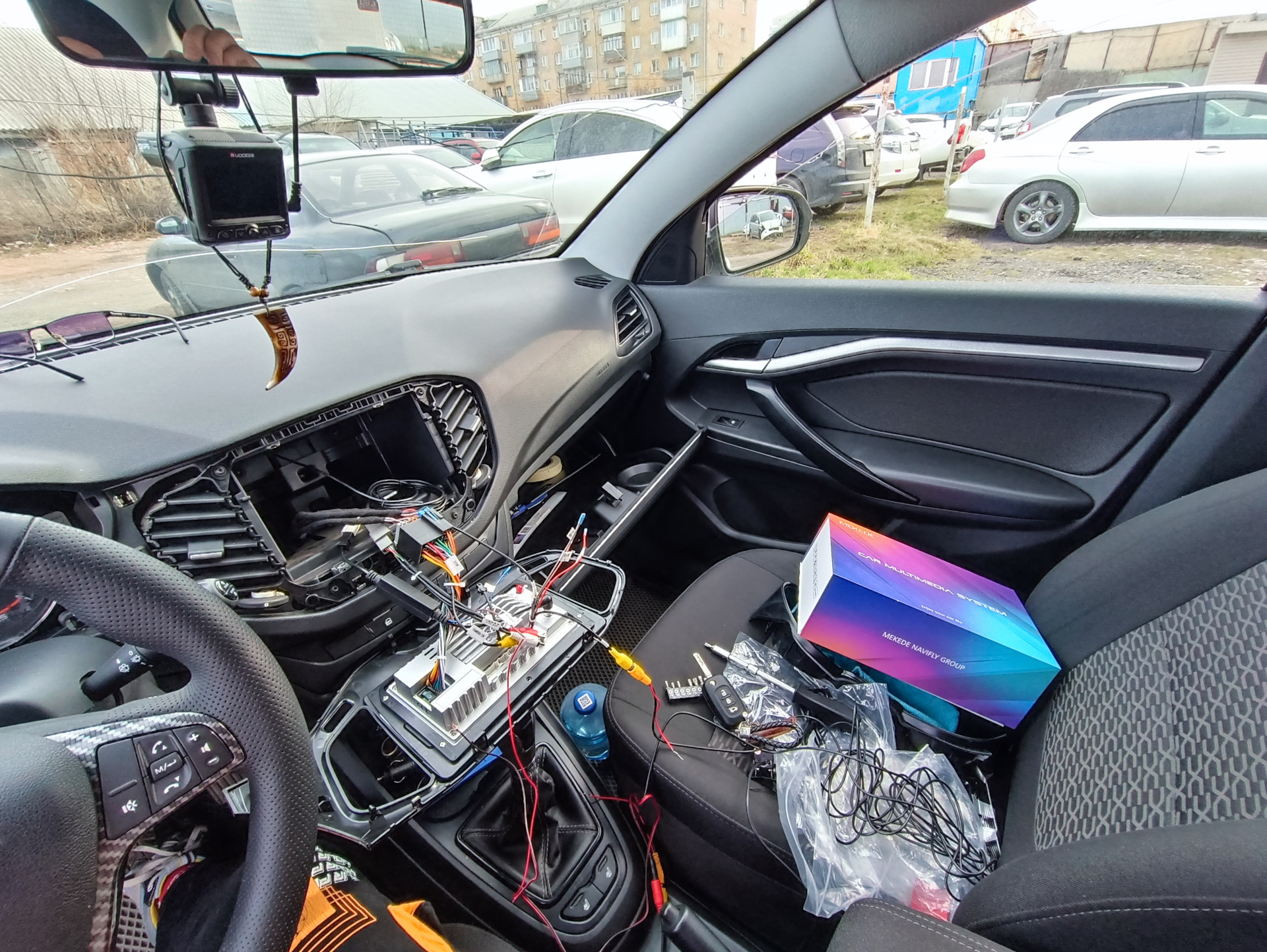 #20 Андроид в весту + штатные твитеры — Lada Vesta SW, 1,6 л, 2019 года ...
