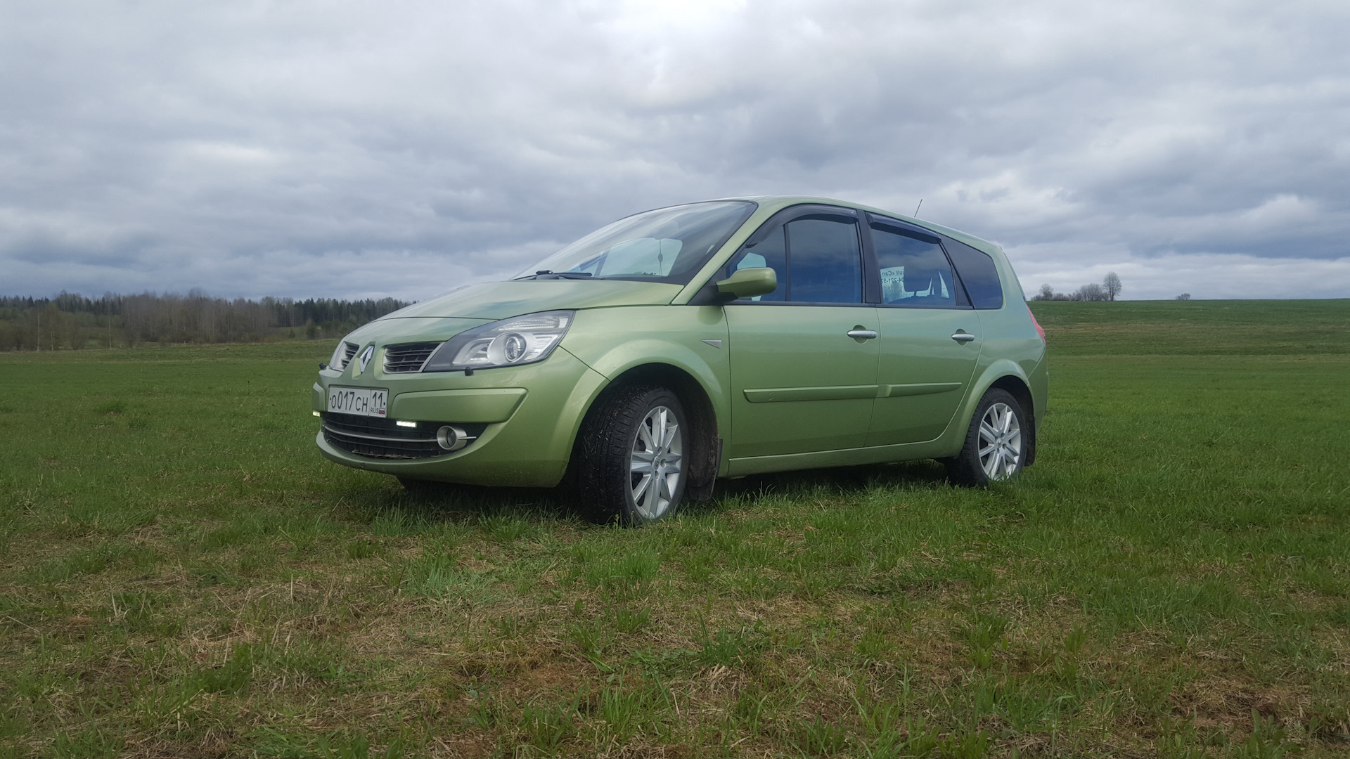 Renault Grand Scenic II 1.5 дизельный 2008 | Guava Green Conquest на DRIVE2