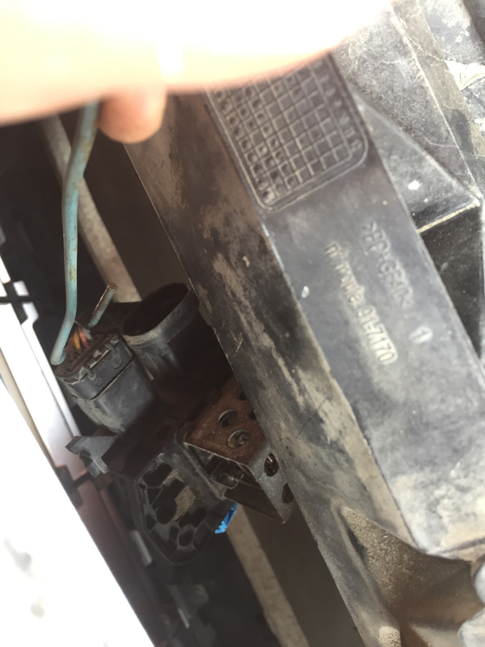 Расположение предохранителей DF00 в салоне - Citroen Berlingo First - Ситроен-кл