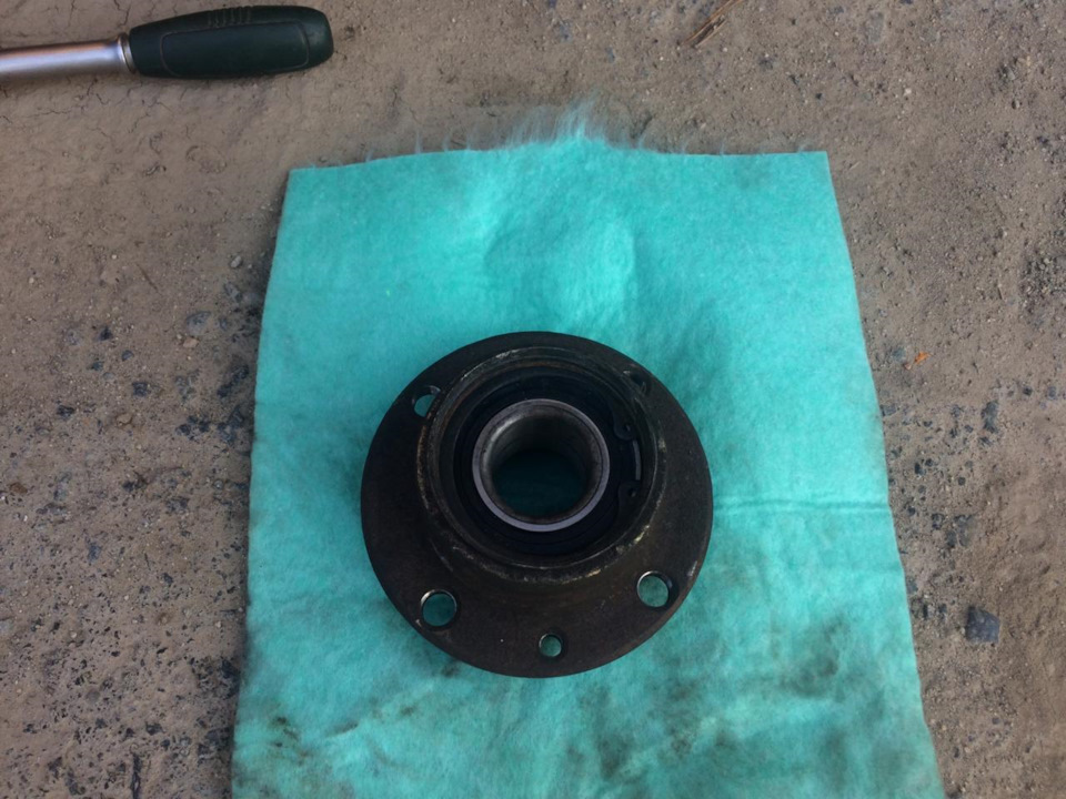 Замена подшипника задней ступицы — Lada Калина седан, 1,6 л, 2007 года ...