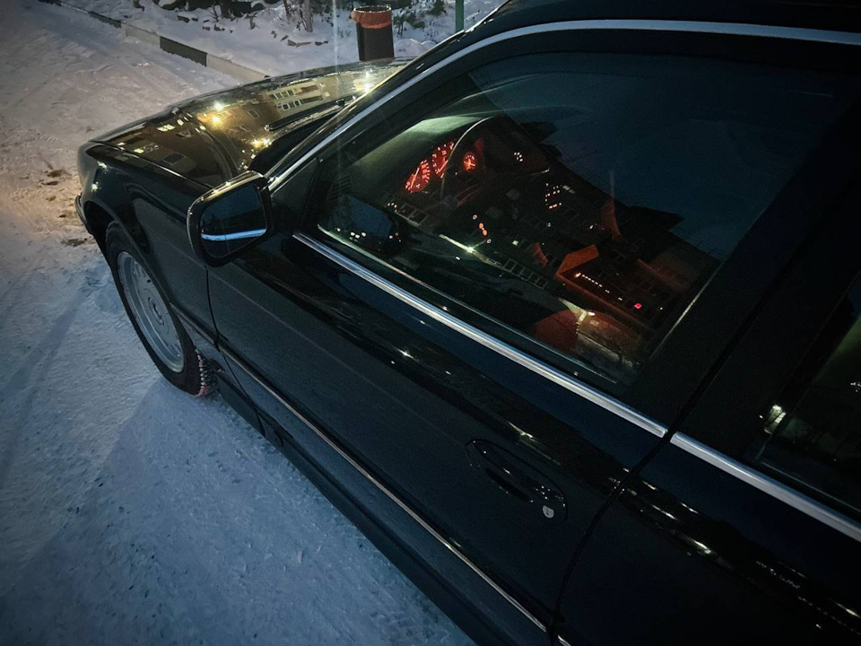 Фото в бортжурнале BMW 7 series (E38)