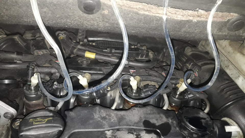 Проверка форсунок на слив в обратку — Citroen Grand C4 Picasso (1G), 1 ...