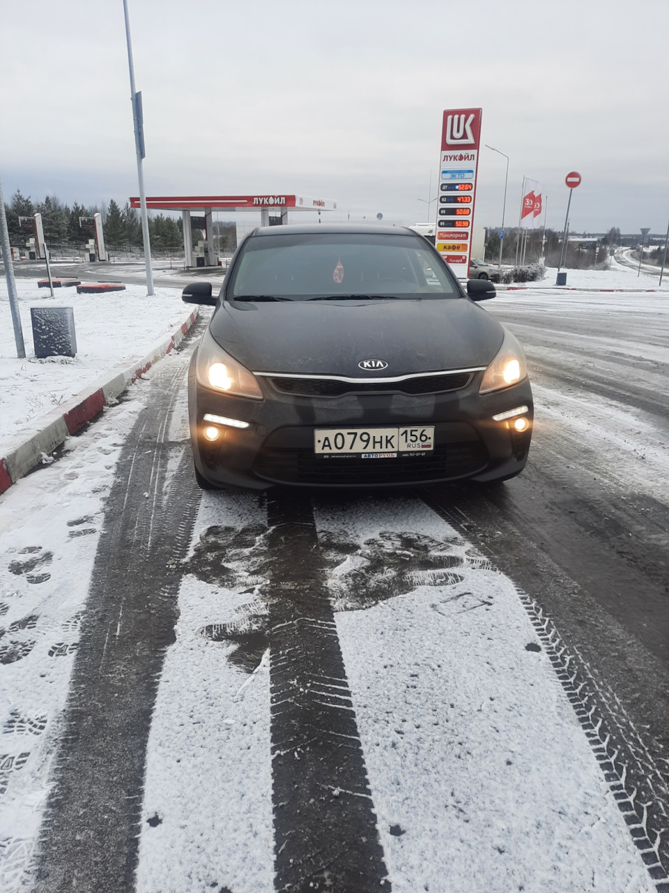 Покупка машины!первые фото(фото сделано в ноябре, поэтому и снег) — KIA Rio  (4G), 1,6 л, 2019 года | фотография | DRIVE2