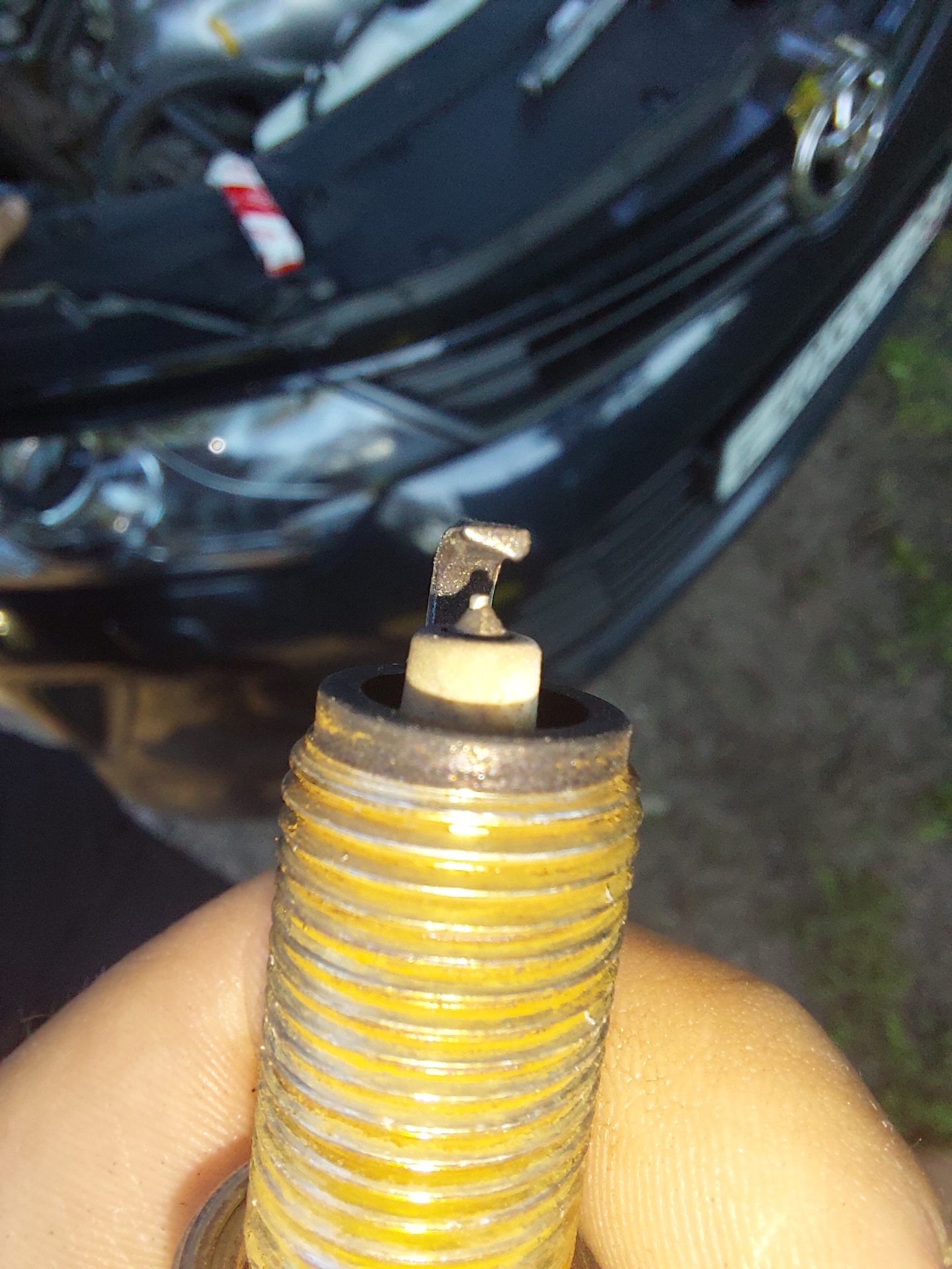 29) Замена свечей, обводного ремня, акб — Toyota Camry (XV50), 2,5 л ...