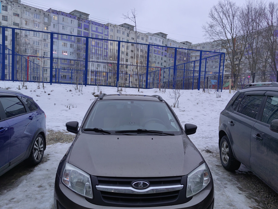 Пенсия близко) — Lada Гранта Лифтбек (1G), 1,6 л, 2017 года ...