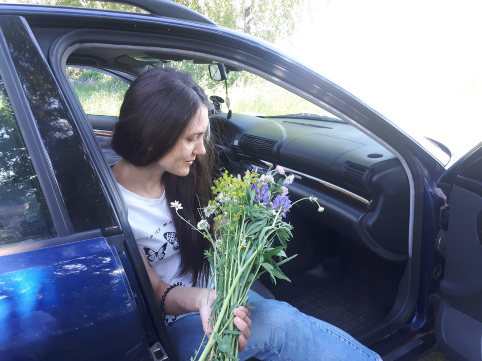 по дороге — Audi A4 Avant (B5)