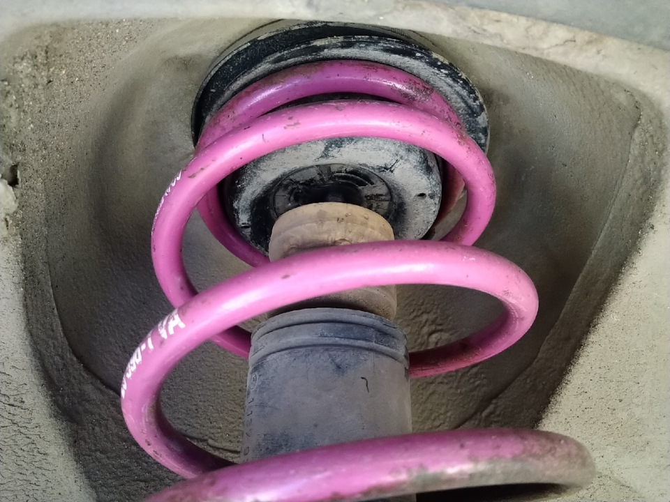 Пружины H&R 29596-1 — BMW 3 series Coupe (E36), 1,6 л, 1995 года