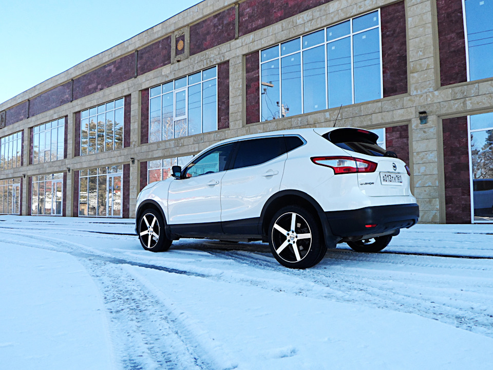 Фото в бортжурнале Nissan Qashqai (2G)