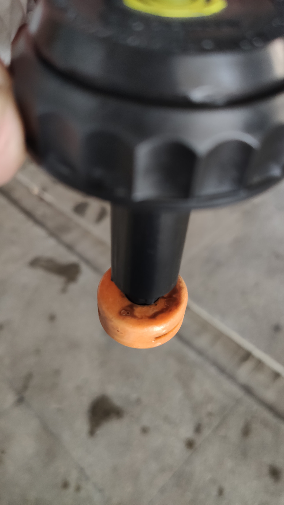 Розетки USB вместо заглушки — Chevrolet Cruze (1G), 1,8 л, 2015 года ...