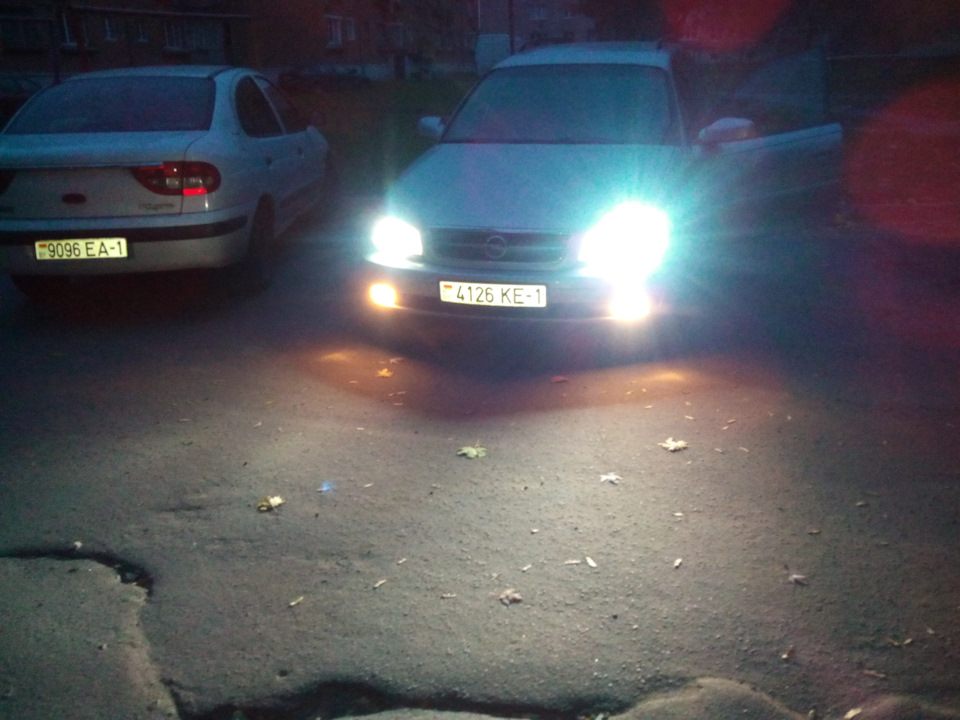 Как отличить английскую фару от европейской? — Opel Omega B, 2,2 л ...