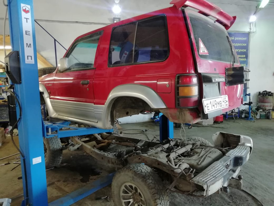 Mitsubishi Pajero II