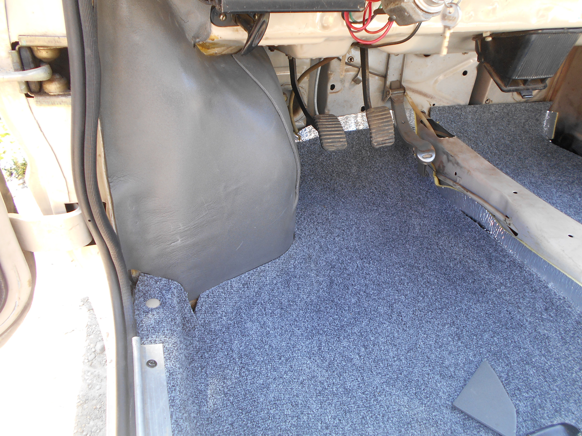 Деревянный пол багажника 2112