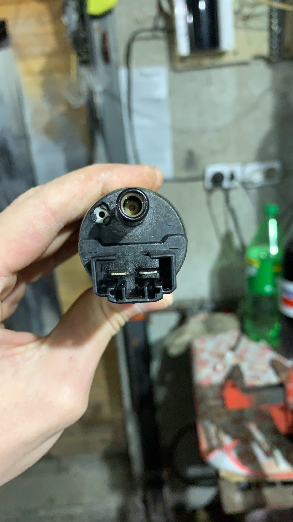 Замена сайлентблоков задних продольных рычагов, наконечников рулевой ...