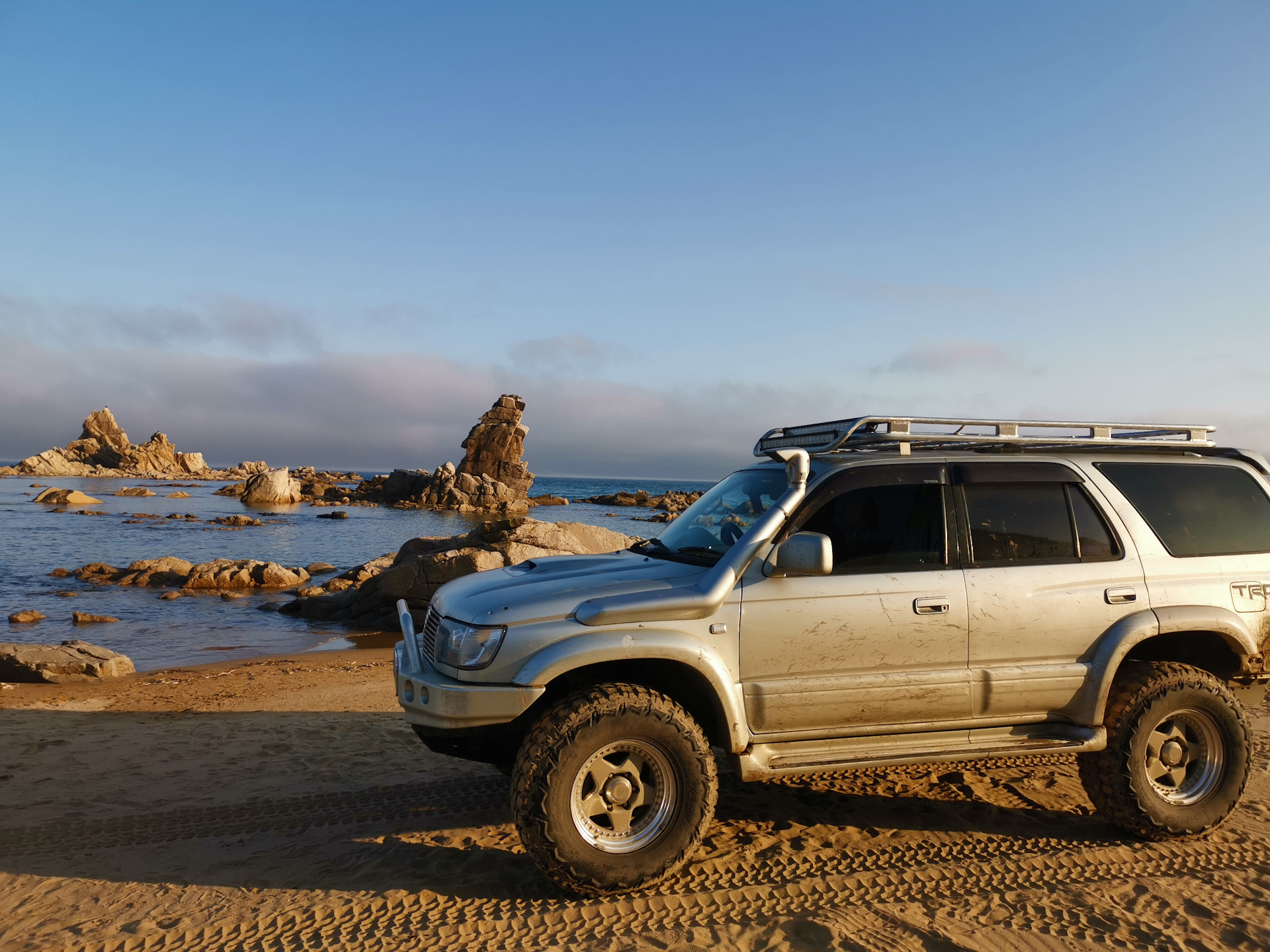 Сурф 3. Toyota Hilux Surf. 4х4 наклейки Toyota Hilux Surf.