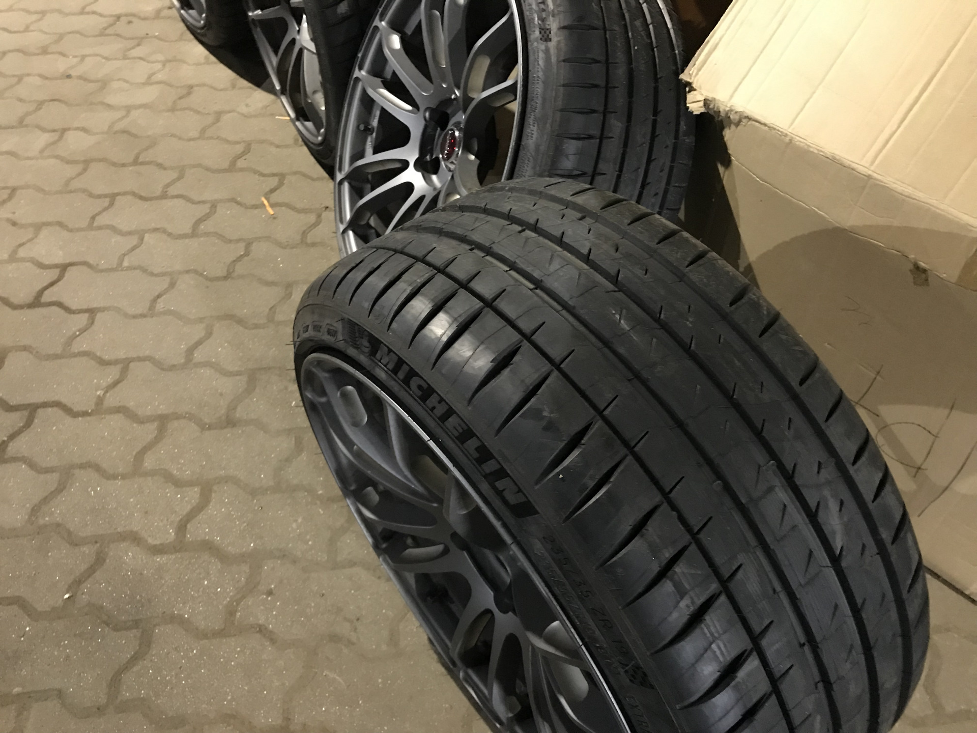 Michelin sport 4s