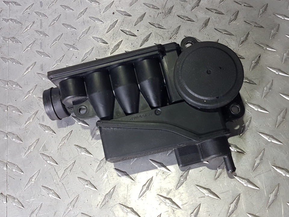 Свист маслоотделителя+плавают холостые обороты — Audi Q7 (1G), 4,2 л ...