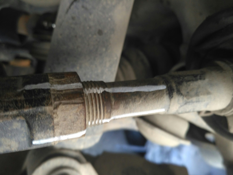 Замена пыльников на рулевых тягах. — Lexus LX (UZJ100), 4,7 л, 2005 ...