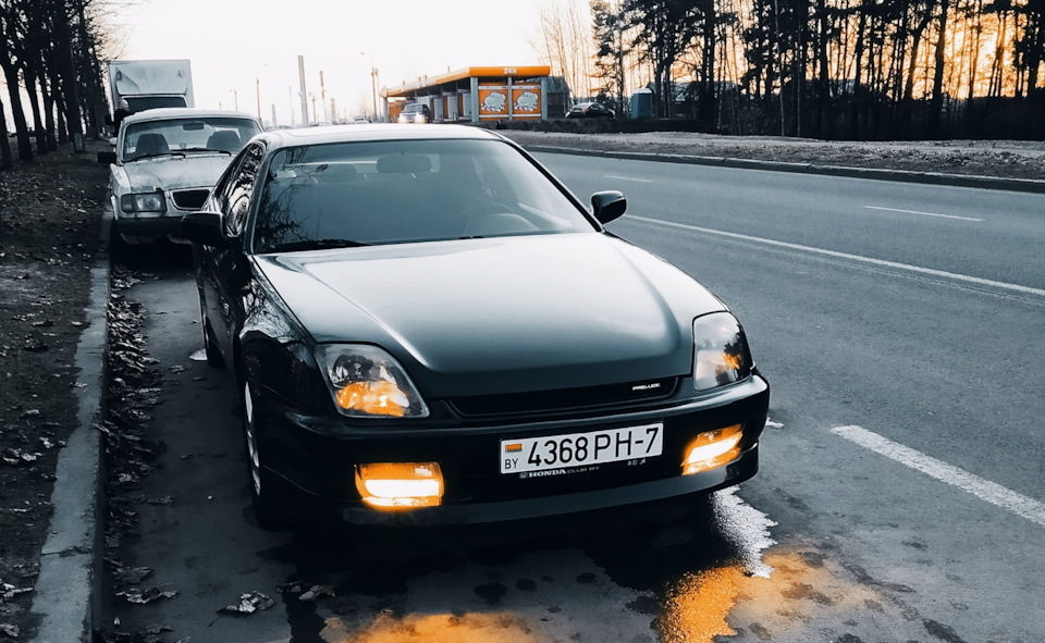Решетка радиатора Honeycomb — Honda Prelude (BB5/BB6/BB7/BB8/BB9), 2,2 ...