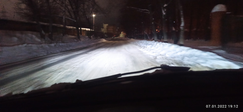 Одно фото на дороге — Renault Symbol. Запчасти на фото: 07012022