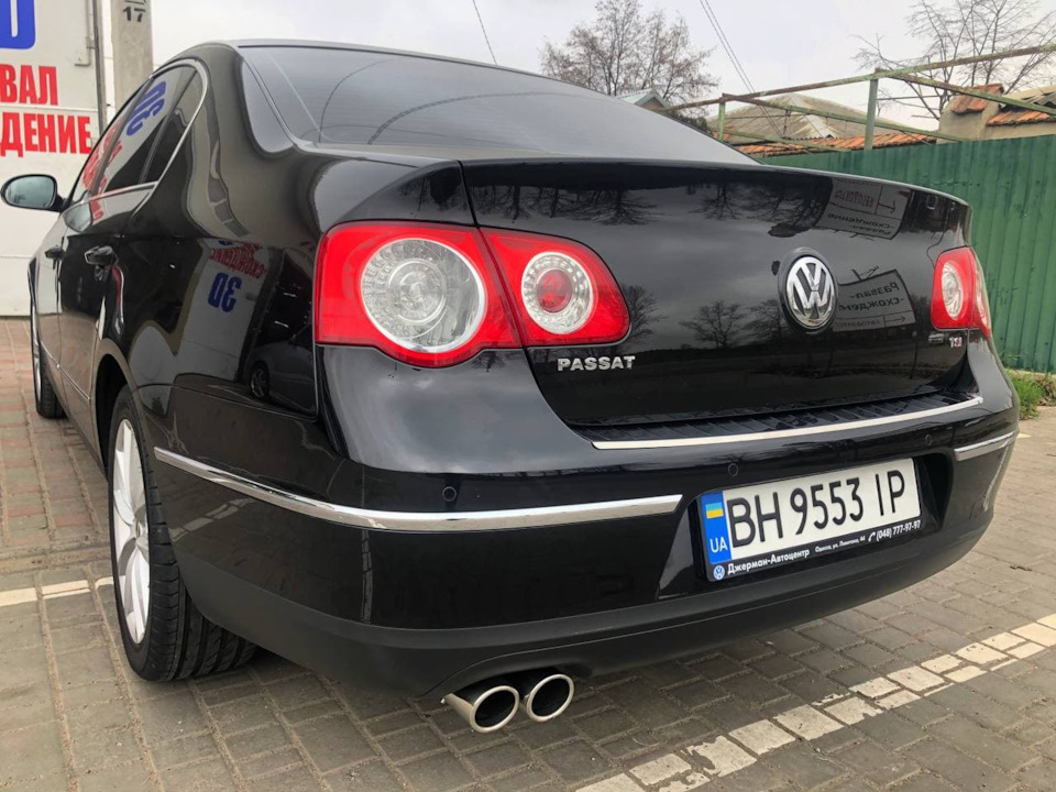 Антигравийная пленка на задние стопы. — Volkswagen Passat B6, 1,8 л ...