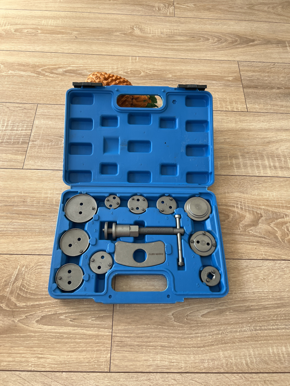 Замена тормозных колодок, чип-тюнинг, проблемы с порогами и поездка к ...