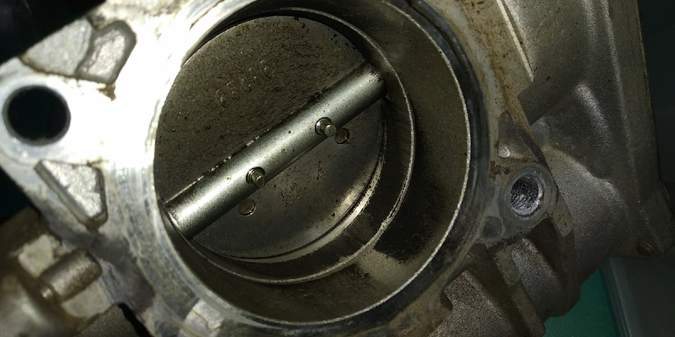 Как я решил отмыть свой…дроссель!) — Lada Гранта лифтбек, 1,8 л, 2015 ...