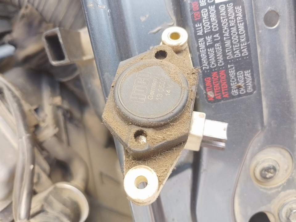 Перезаряд генератора — Audi 100 Avant (C4), 2 л, 1992 года | поломка ...