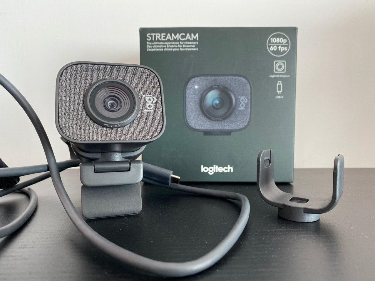 Streamer camera man. Камера Logitech STREAMCAM. Logitech STREAMCAM комплектация. Лоджитек стрим Кам.