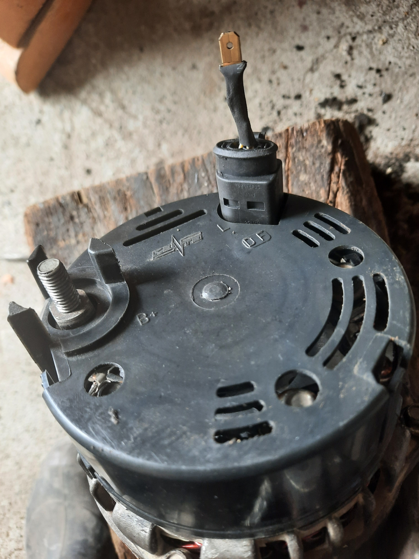 Замена генератора — Lada 2131, 1,7 л, 2010 года | тюнинг | DRIVE2