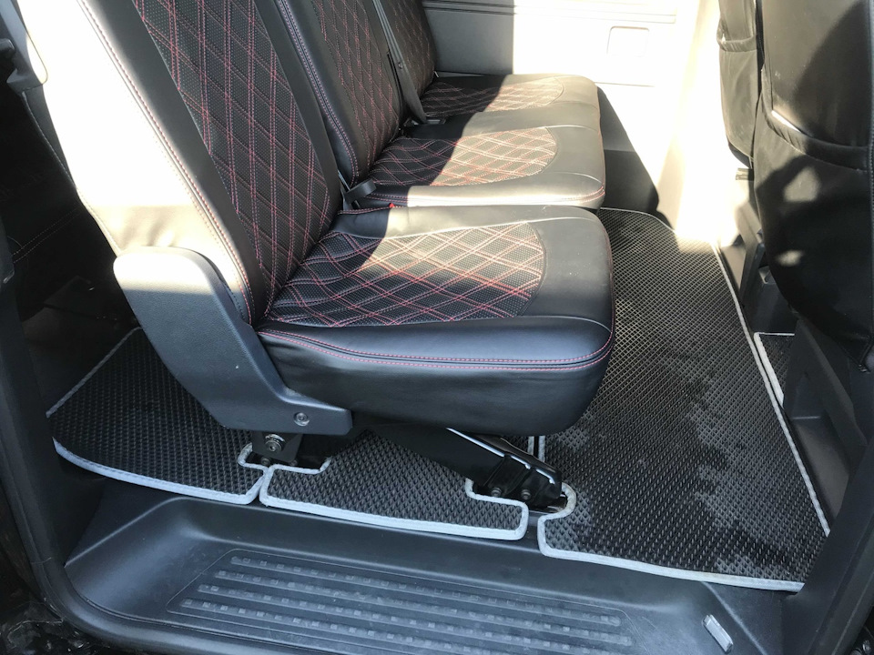 Установка чехлов из Экокожи с ромбиком ! — Volkswagen Caravelle (T6), 2 ...