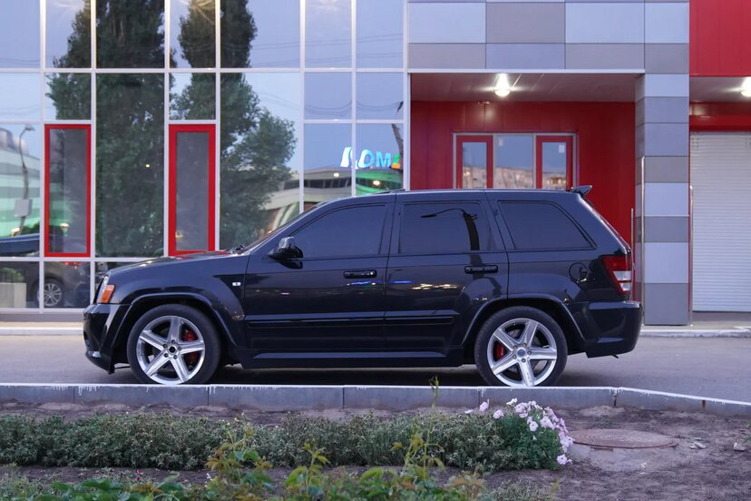 Jeep srt wk1