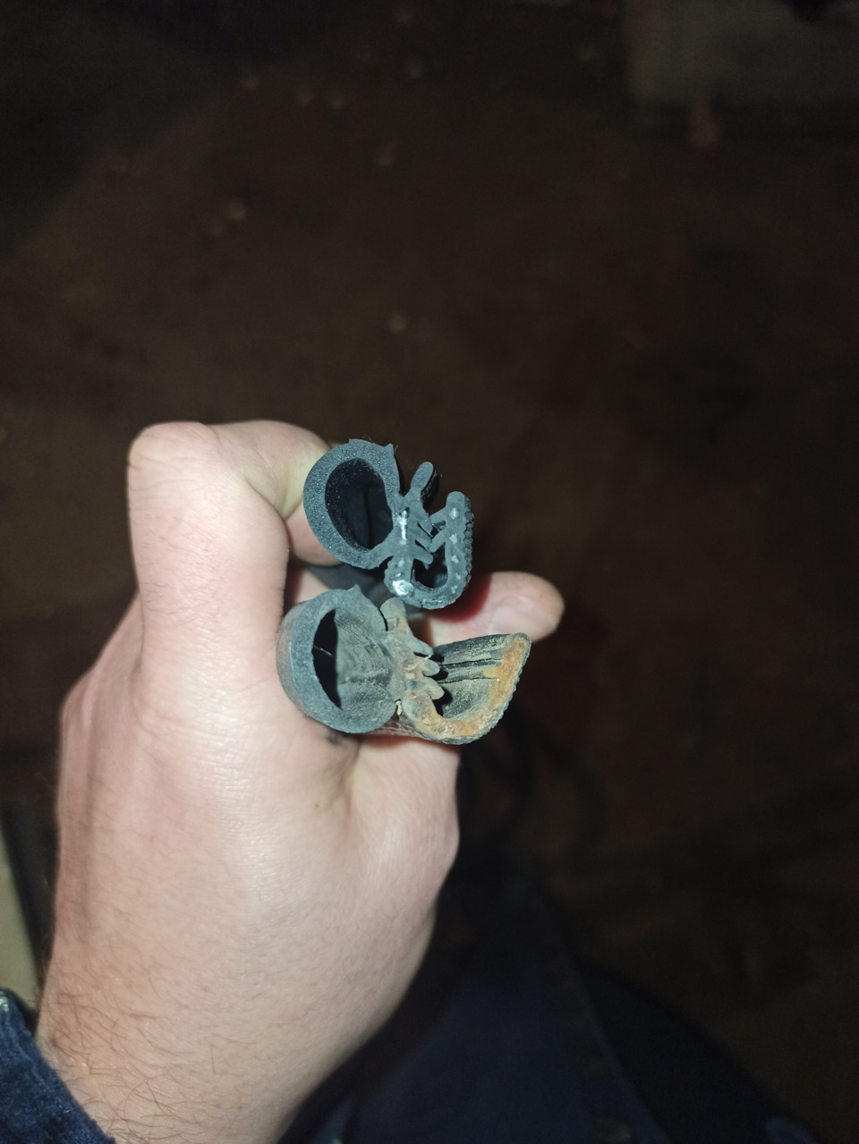 Плохо закрывается дверь . Уплотнитель дверей valmont — ЗАЗ 1103, 1,2 л ...