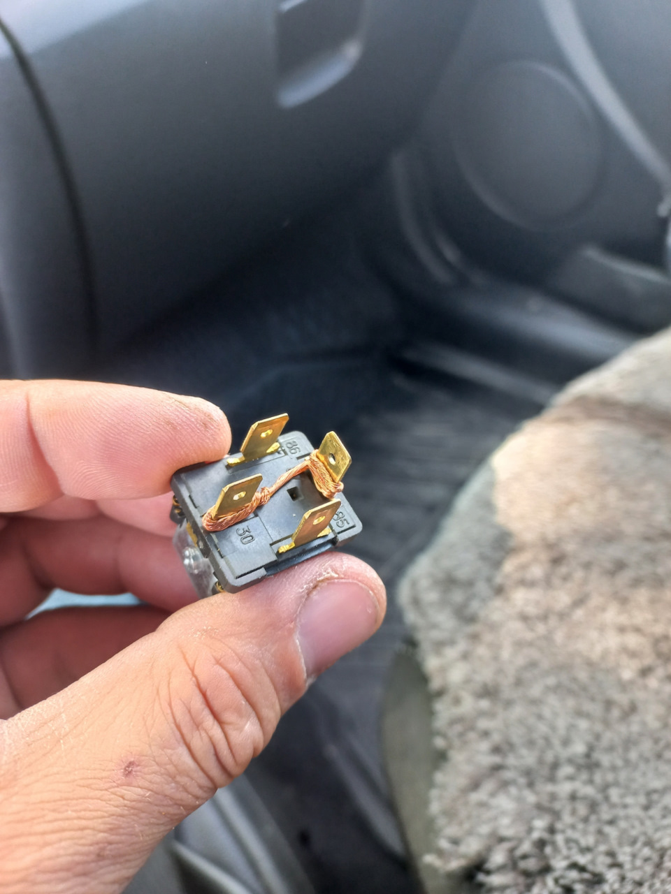 Стеклоподъемники — Lada Гранта, 1,6 л, 2013 года | своими руками | DRIVE2