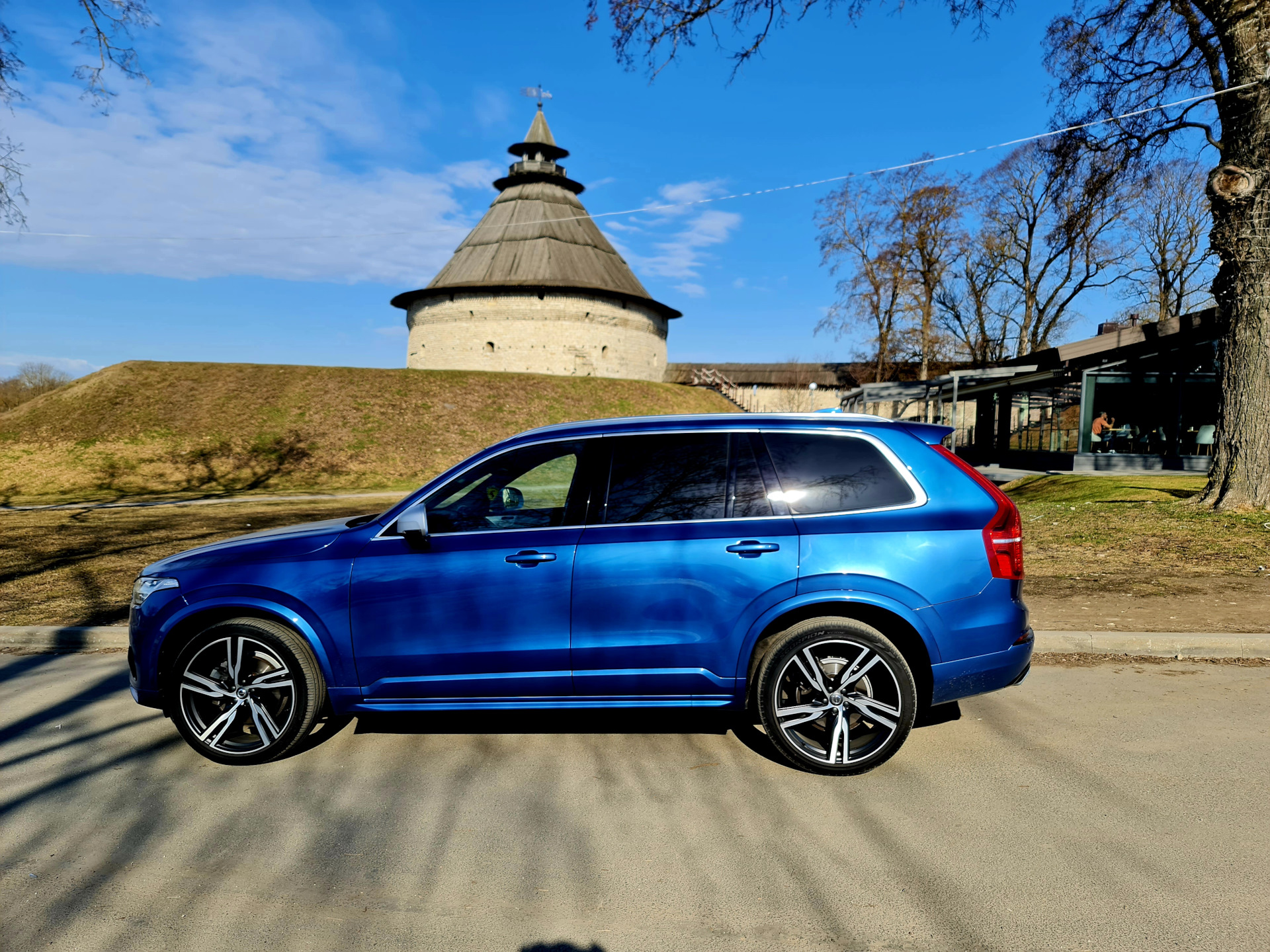 Мск-Псков — Volvo XC90 (2G), 2 л, 2019 года | путешествие | DRIVE2