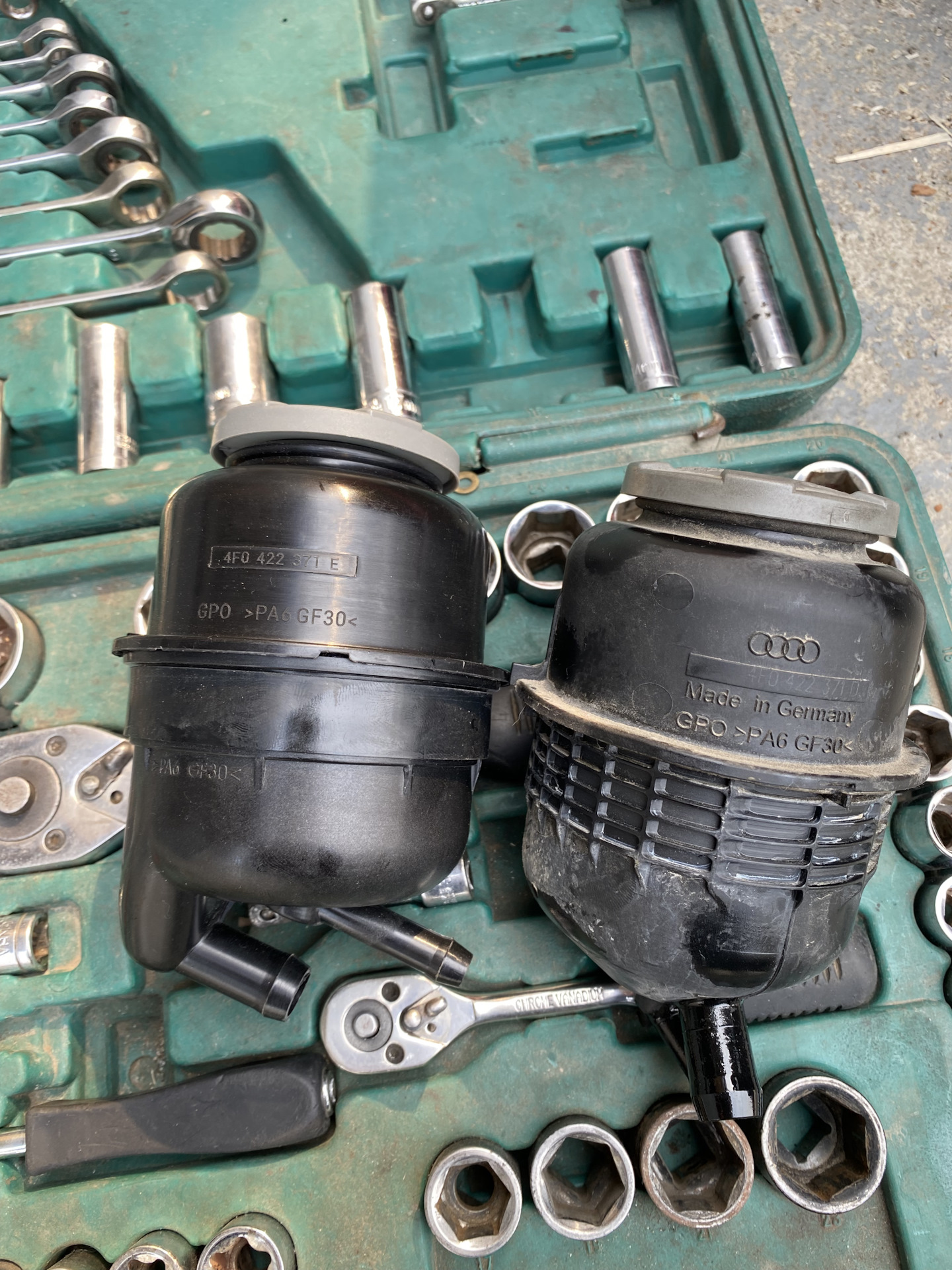 Замена крестовины рулевого вала, установка экрана и замена бочка Гур и ...