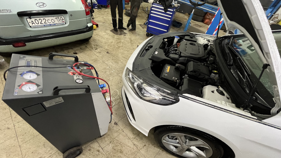 Заправка холодильника — Hyundai Sonata VII (LF), 2,4 л, 2019 года ...