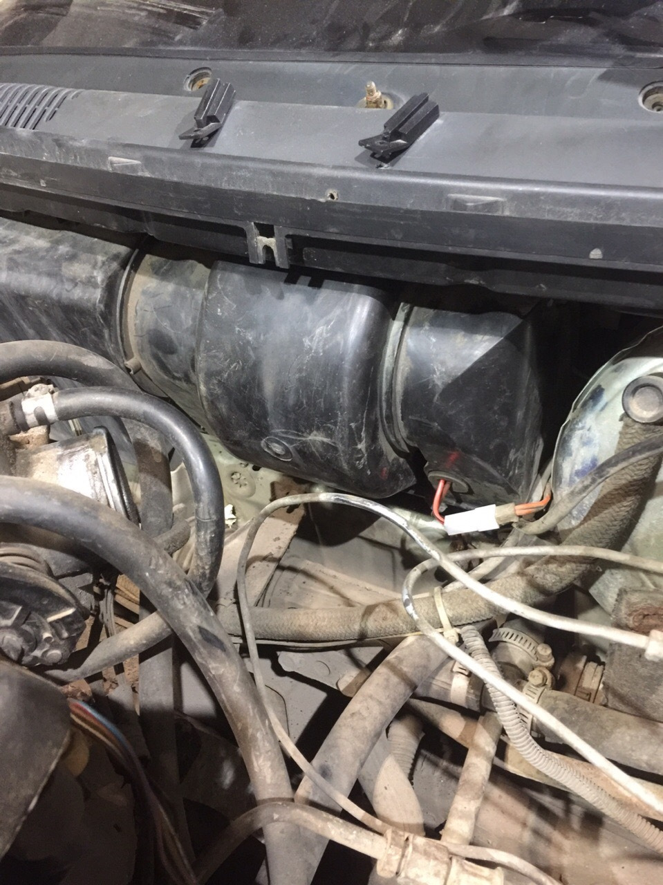 Радиатор отопителя ваз 2112 16 клапанов. Печка 2112 16 клапанов. Печка отопителя ваз 2112. Ремонт печки 2112. Заслонка радиатора печки ваз 2112.