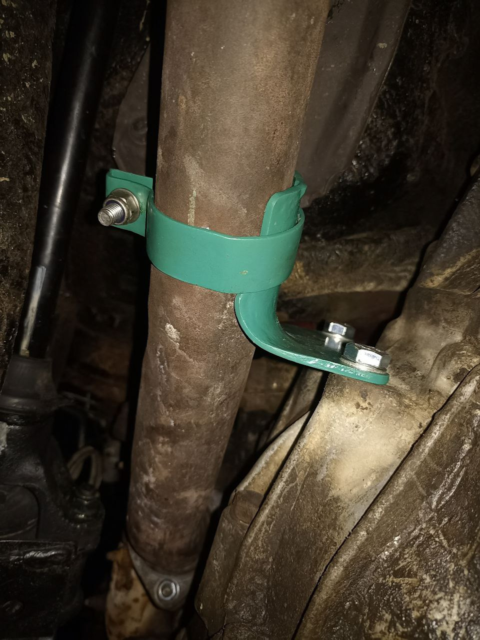 крепление к коробке — Toyota 4Runner (2G)