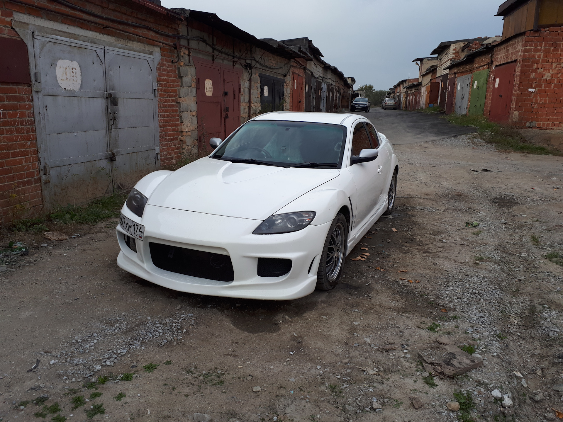 RX 8 белая