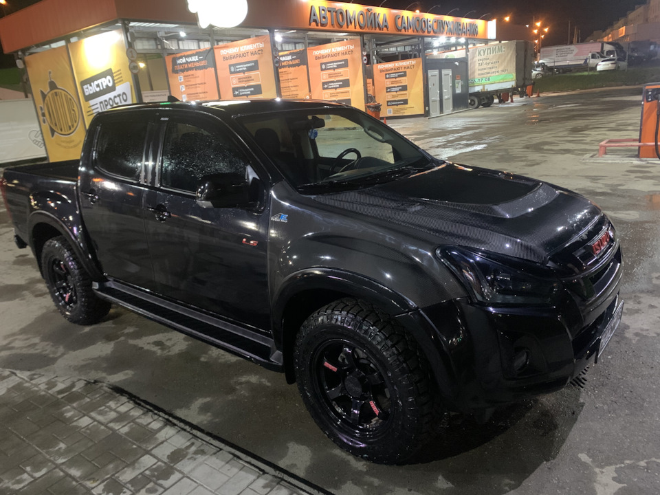 Исузу d Max 2019