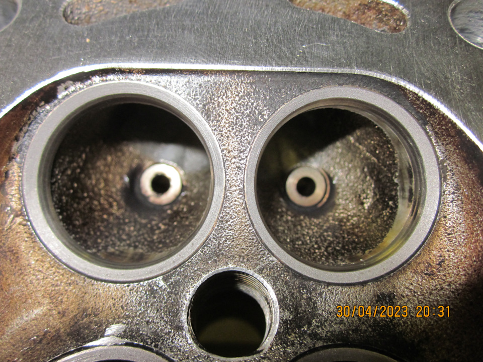 Притёртые сёдла клапанов макро — Lada Vesta SW (1G)