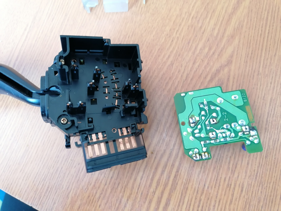 Фото в бортжурнале Mazda Protege (FH4H)