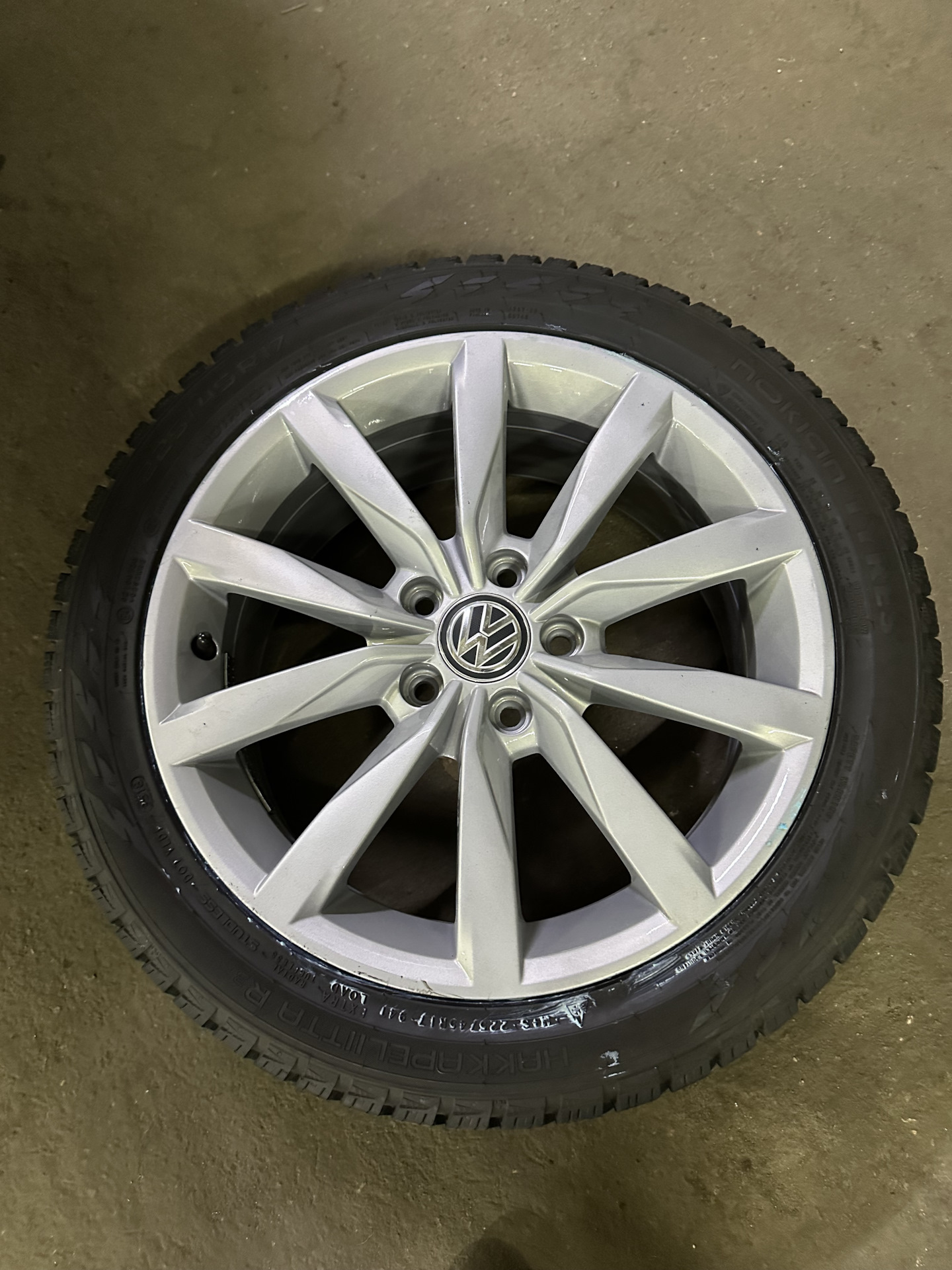 Покраска дисков. Зимний комплект. — Volkswagen Golf Mk7, 1,4 л, 2018 ...